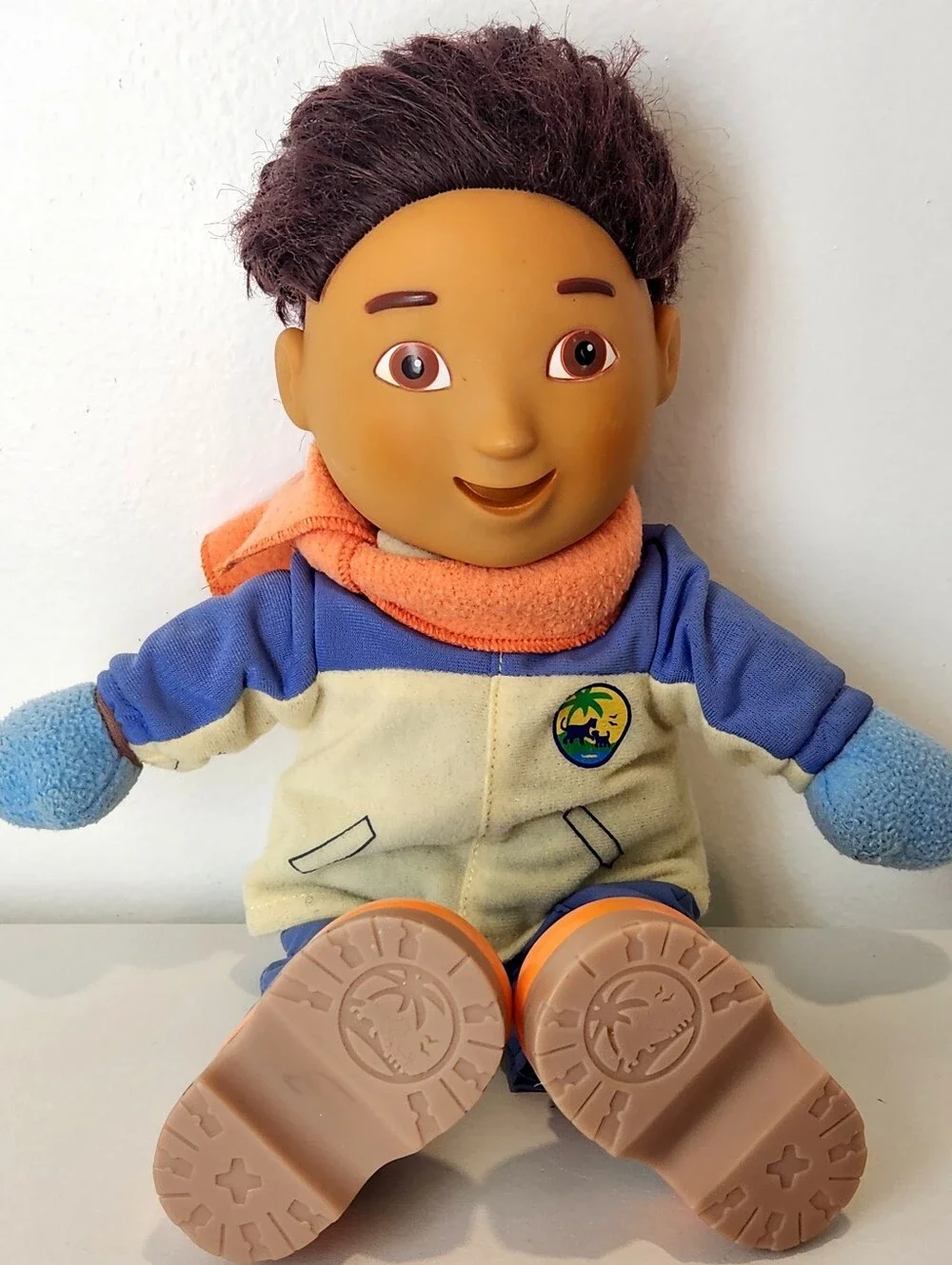 2006 Fisher-Price Nick Jr. Diego Go Huggable Diego Doll Winter Scarf Outfit